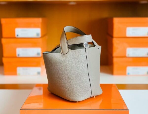 mmexport1686297737904-1-1024x789-1 Hermes Picotin Togo m8 Griss Asphalte Silver Hardware 18cm Full Handmade