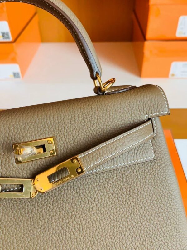 mmexport1686298129400-768x1024-1 Hermes Kelly Togo CK18 Etoupe Grey Gold Hardware 25cm Full Handmade
