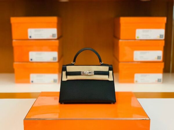 mmexport1686298838253-1024x768-1 Hermes Mini Kelly Epsom CK89 Black Silver Hardware 19cm Full Handmade