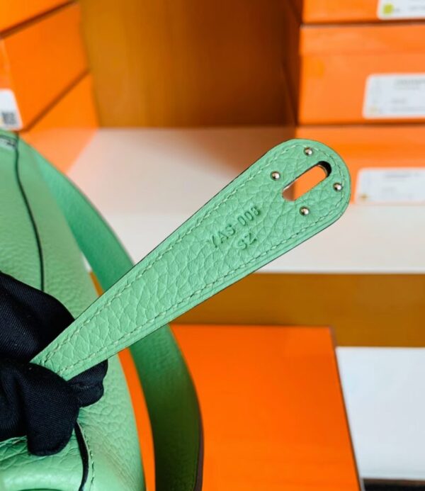 mmexport1686299250056-887x1024-1 Hermes Lindy Togo 3i Avocado green Silver Hardware 26cm Full Handmade