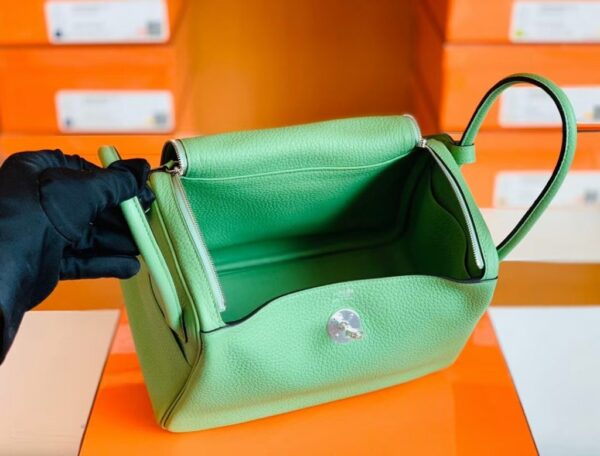 mmexport1686299251546-1024x779-1 Hermes Lindy Togo 3i Avocado green Silver Hardware 26cm Full Handmade