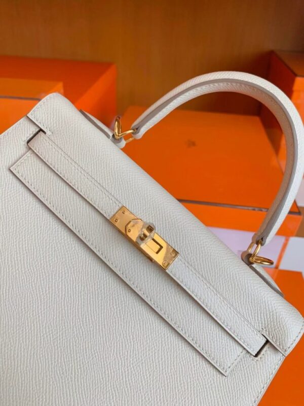 mmexport1687342145138-768x1024-1 Hermes Kelly Epsom Creamy White Gold Hardware 25cm Full Handmade