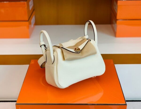 mmexport1688808841999-1024x798-1 Hermes Mini Lindy TC Leather Creamy White Gold Hardware 19cm Full Handmade