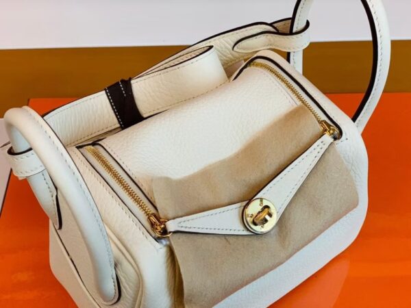 mmexport1688808843545-1024x768-1 Hermes Mini Lindy TC Leather Creamy White Gold Hardware 19cm Full Handmade