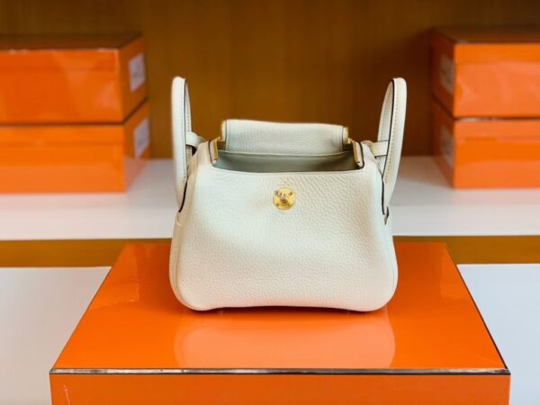 mmexport1688808846605-1024x768-1 Hermes Mini Lindy TC Leather Creamy White Gold Hardware 19cm Full Handmade
