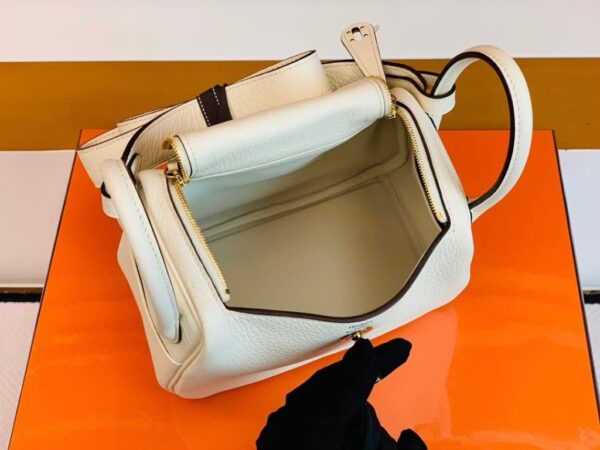 mmexport1688808848913-1024x768-1 Hermes Mini Lindy TC Leather Creamy White Gold Hardware 19cm Full Handmade