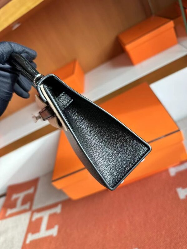 mmexport1690710657038-768x1024-1 Hermes Mini Kelly chèvre ck89 Black Silver Hardware 19cm Full Handmade