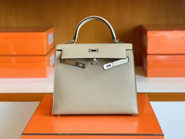 mmexport1691336919766-1024x768-1 Hermès kelly Epsom s2 Light Grey Silver Hardware 25cm Full Handmade