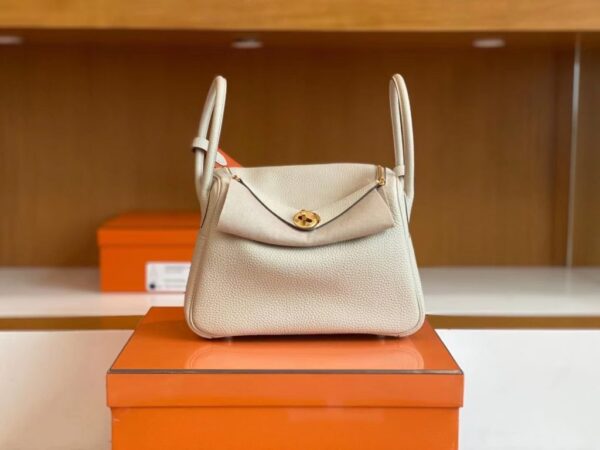 mmexport1691741547723-1024x768-1 Hermès Lindy TC i2 Creamy White & Orange Gold Hardware 26cm Full Handmade