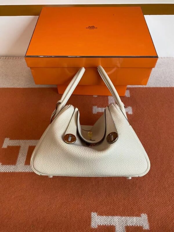mmexport1691741552226-768x1024-1 Hermès Lindy TC i2 Creamy White & Orange Gold Hardware 26cm Full Handmade