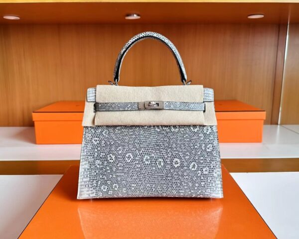 mmexport1691741786616-1024x820-1 Hermès Kelly Lizard Natural colour Silver Hardware 25cm Full Handmade