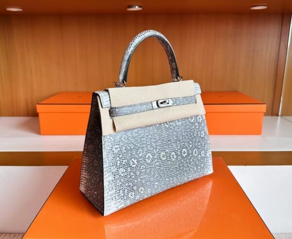 mmexport1691741789381-1024x838-1 Hermès Kelly Lizard Natural colour Silver Hardware 25cm Full Handmade