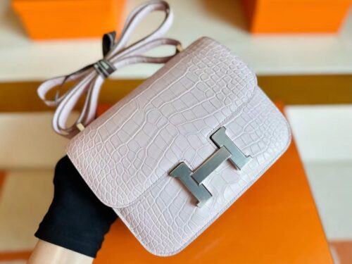 Hermès mini Consatnce Matte Alligator crocodile cc09 Light Pink Silver Hardware 18cm Full Handmade