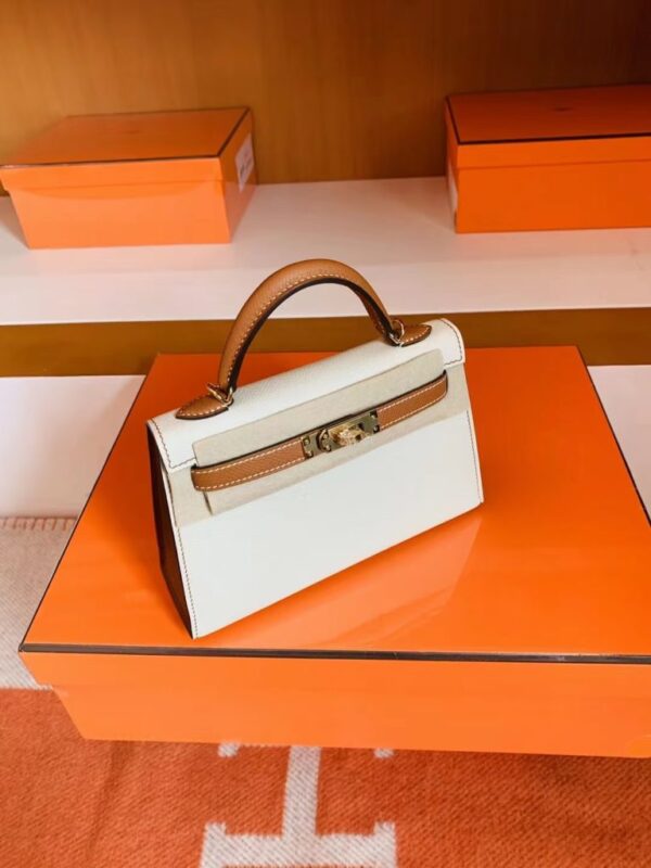mmexport1692259063372-768x1024-1 Hermès Mini kelly Sellier Epsom Creamy White & Golden Brown Gold Hardware 19cm Full Handmade