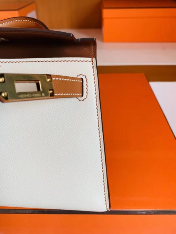 mmexport1692259065176-768x1024-1 Hermès Mini kelly Sellier Epsom Creamy White & Golden Brown Gold Hardware 19cm Full Handmade