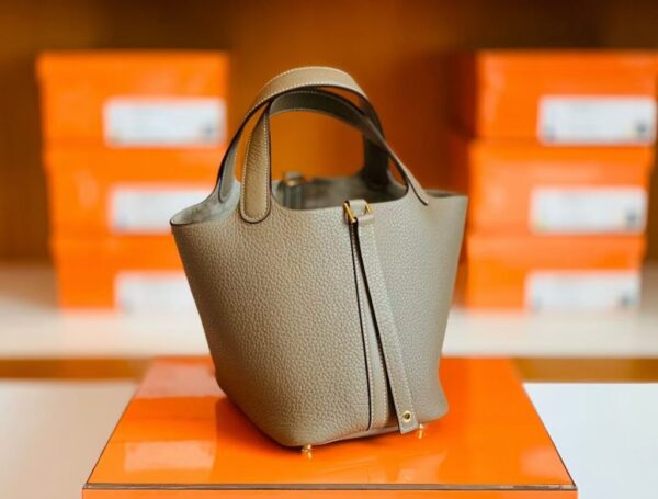 mmexport1697469926164-1024x776-1 Hermès Picotin TC Etoupe Grey Gold Hardware 18cm Full Handmade