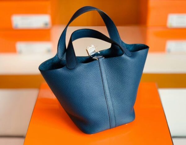 mmexport1697470010665-1024x795-2 Hermès Picotin Togo Deep Blue Gold Hardware 18cm Full Handmade