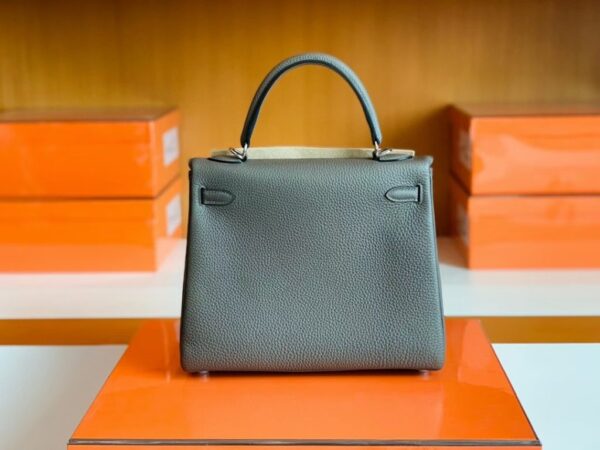 mmexport1699008549957-1-1024x768-1 Hermès Kelly Togo 8F tinware grey Silver Hardware 25cm Full Handmade