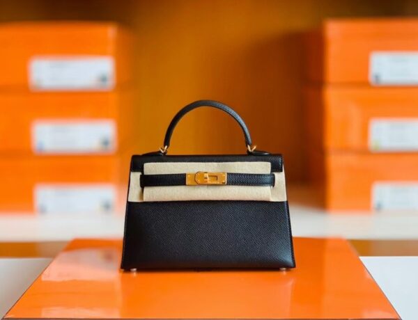 mmexport1699695233466-1024x785-1 Hermès Mini Kelly Epsom CK89 Black Gold Hardware 19cm Full Handmade
