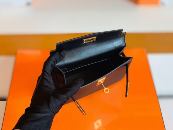 mmexport1699695240651-1024x768-1 Hermès Mini Kelly Epsom CK89 Black Gold Hardware 19cm Full Handmade