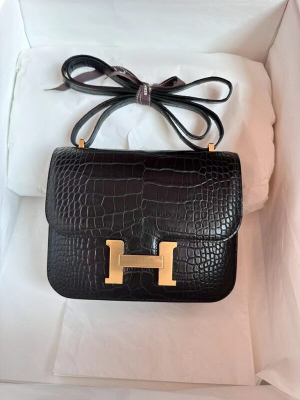 mmexport1700059997171-768x1024-1 Hermès mini cosntance Matte Alligator crocodile Black Gold Hardware 18cm Full Handmade