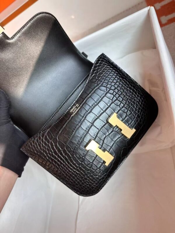 mmexport1700060012768-768x1024-1 Hermès mini cosntance Matte Alligator crocodile Black Gold Hardware 18cm Full Handmade