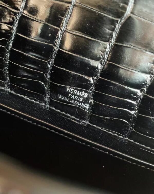 mmexport1705116728988-809x1024-1 Hermès Kelly potteche Shiny crocodile Black Silver Hardware 22cm Full Handmade