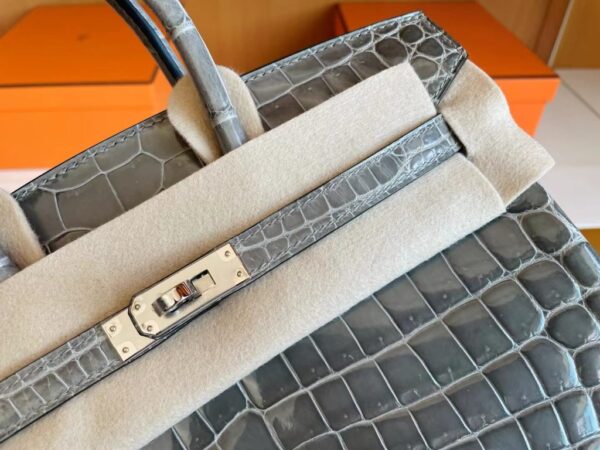 mmexport1705116840198-1024x768-1 Hermès Birkin Matte Porosus crocodile turtledove grey Silver Hardware 25cm Full Handmade