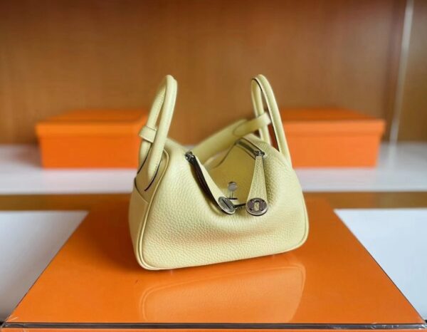 mmexport1739437510078-1024x796-1 H Factory Bags Mini Lindy Togo Leather Light Yellow Silver Hardware 20cm Full Handmade