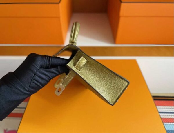 2025-10-31_095502_468-1024x786-1 H Factory Bags Mini Kelly Chever Leather Shiny Gold Light Gold Hardware 19cm Full Handmade