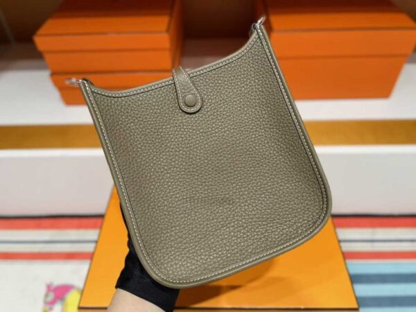 2025-11-04_180714_656-1024x768-1 H Factory Bags Mini Evelyne Togo Leather Etoupe Grey Silver Hardware 16cm Full Handmade