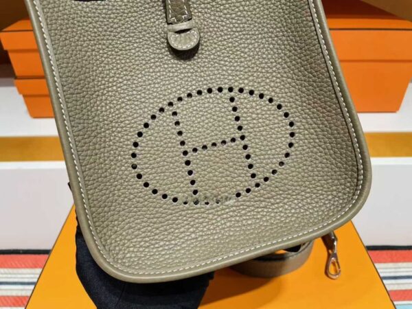 2025-11-04_180728_201-1024x768-1 H Factory Bags Mini Evelyne Togo Leather Etoupe Grey Silver Hardware 16cm Full Handmade