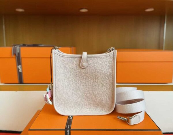 2025-11-04_180743_808-1024x798-1 H Factory Bags Mini Evelyne Togo Leather Cream White Silver Hardware 16cm Full Handmade