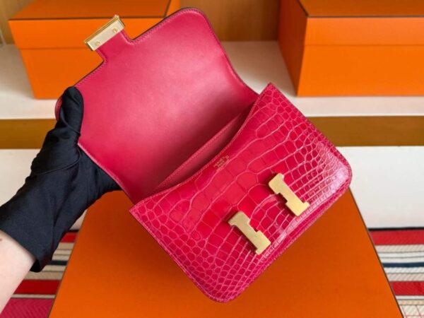 2025-12-22_101143_742-1024x768-1 H Factory Bags Constance Shiny Alligator Crocodile Chinese Red Gold Hardware 18cm Full Handmade