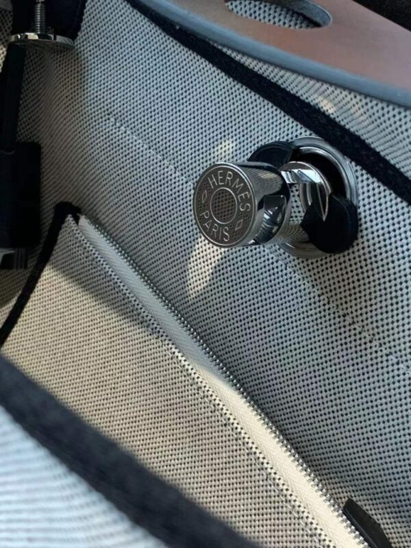 2026-01-05_143923_877-768x1024-1 H Factory Bags Herbag Canvas & Hunter Leather Horse Drawing Black Silver Hardware 31cm Full Handmade