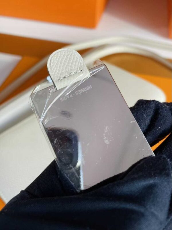 e5beaee4bfa1e59bbee78987_2025-10-11_100149_510-768x1024-1 H Factory Bags Constance To go Epsom Leather Cream White Silver Hardware 21cm Full Handmade